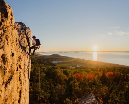 Falaise d'escalade, SEBKA, à Saint-André-de-Kamouraska